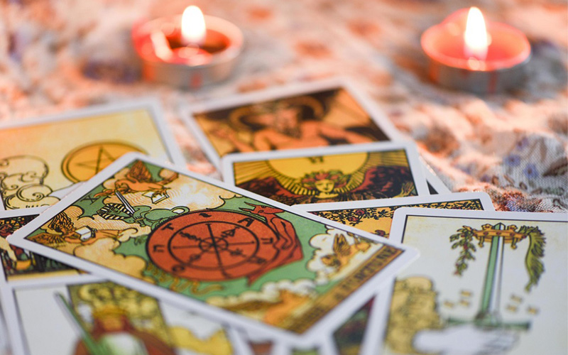Lịch sử hình thành Tarot: Từ trò chơi quý tộc đến công cụ khám phá nội tâm